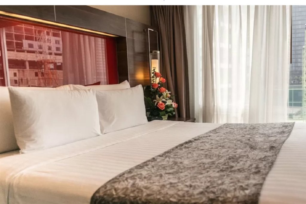 Legacy Suites Hotel 5