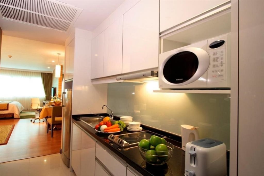 Legacy Suites Hotel 6