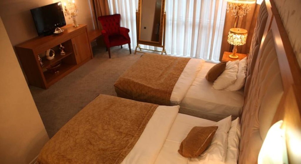 Asia Artemis Suite 1