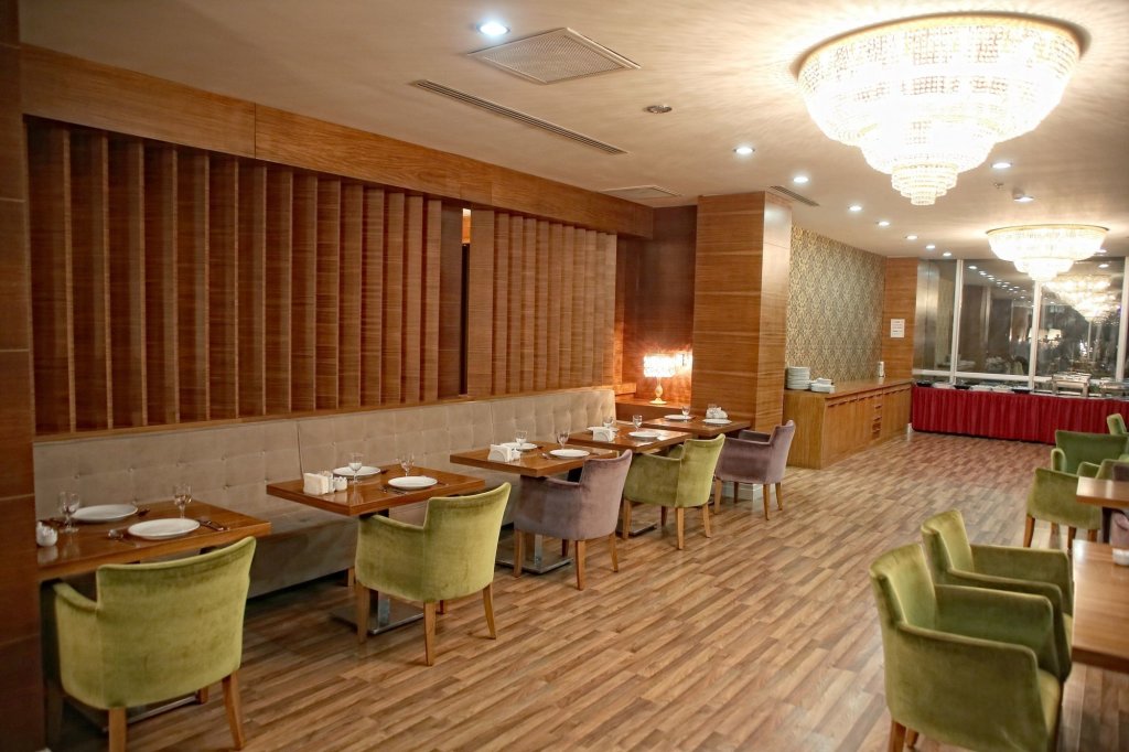 Asia Artemis Suite 12