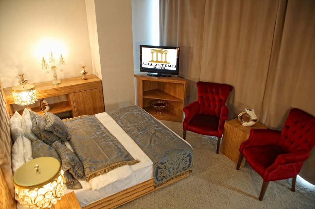 Asia Artemis Suite 8