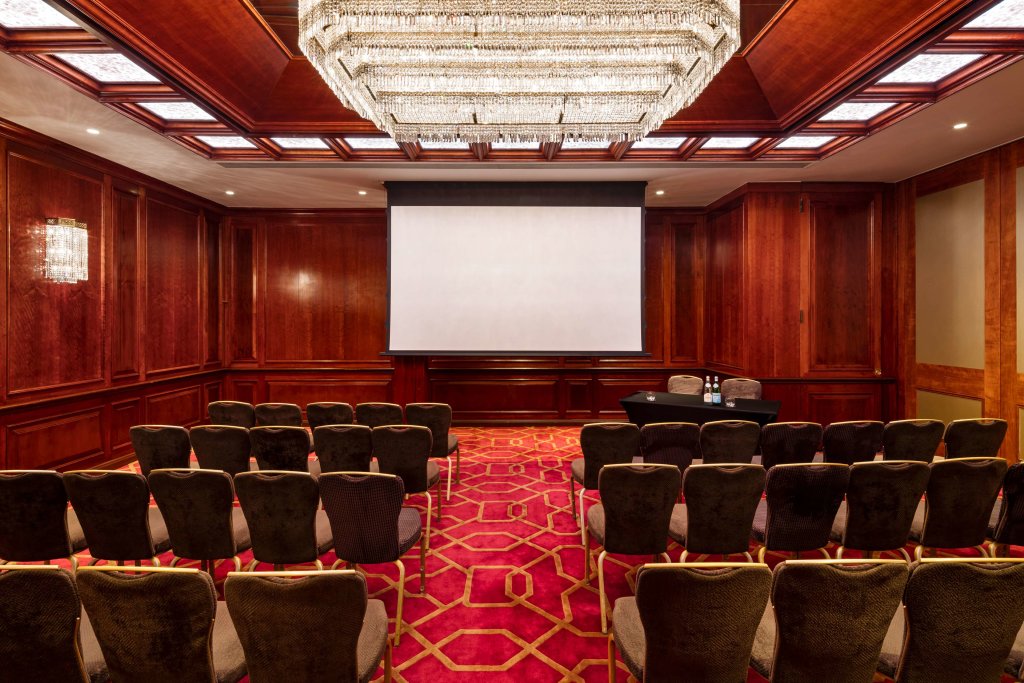 Radisson Blu Edwardian Heathrow Hotel & Conference Centre, London 17