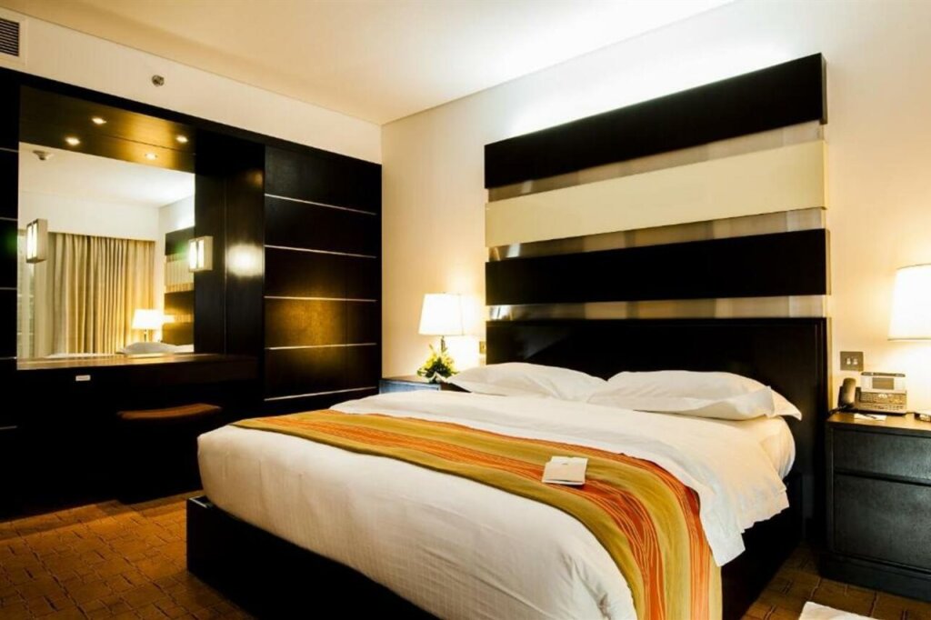 Dubai International Hotel, Dubai Airport 5