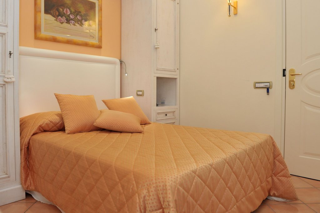 Hotel Santa Lucia 10