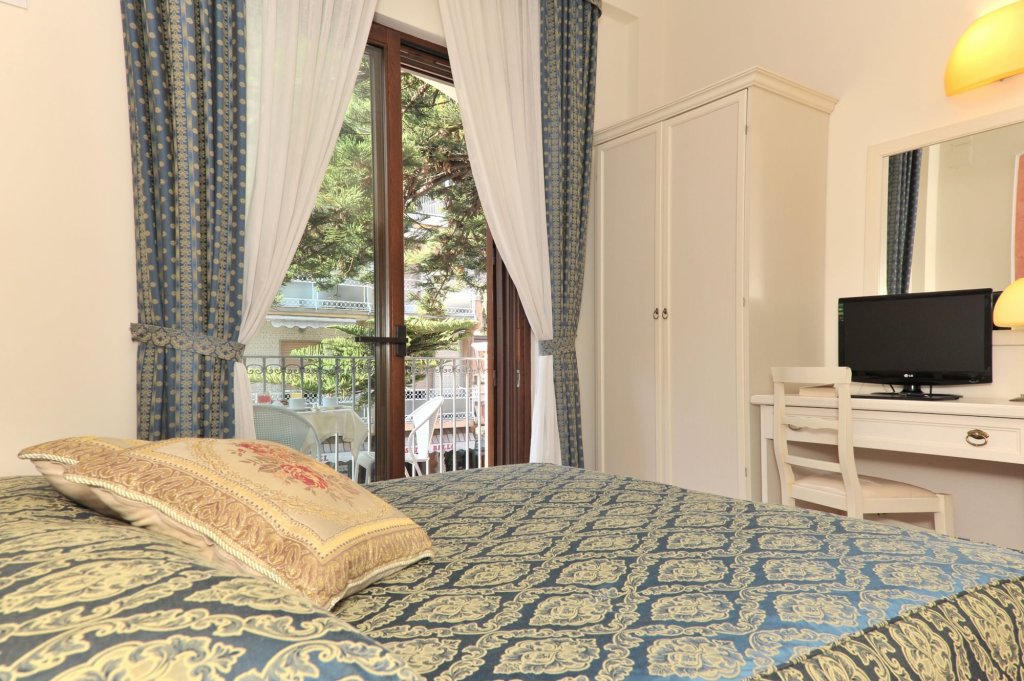 Hotel Santa Lucia 5
