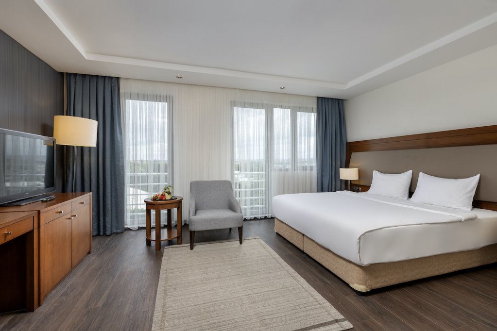Miracle Istanbul Asia Airport Hotel & Spa 9