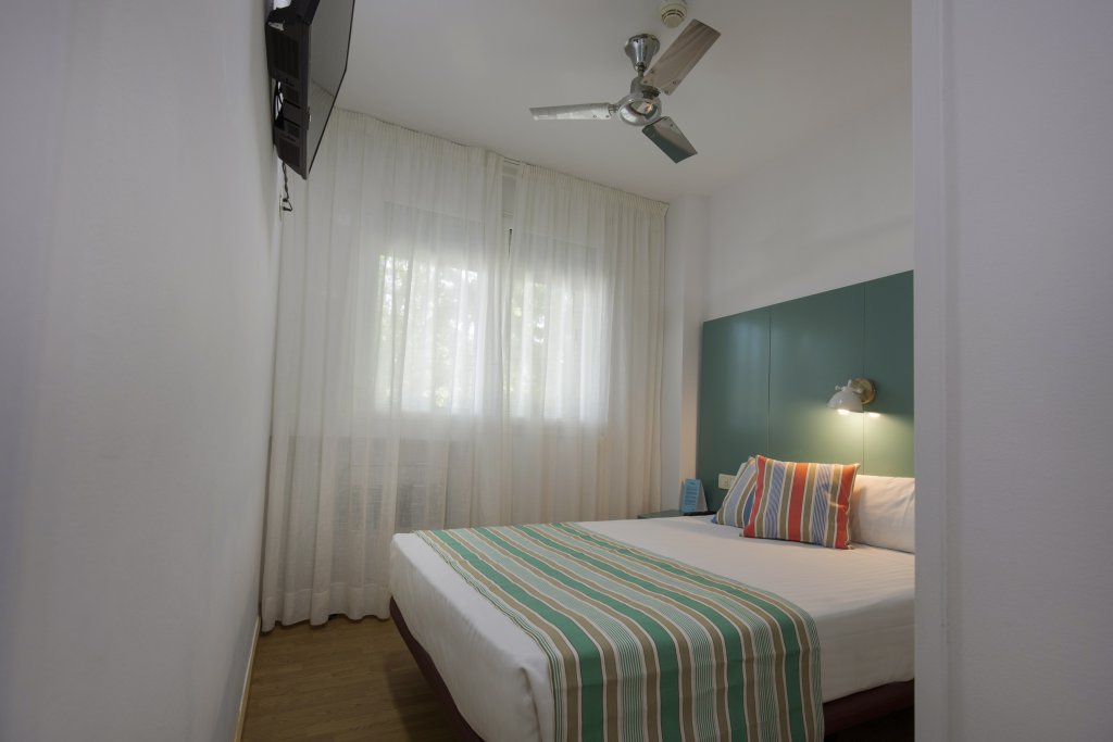 Hostal Bcn Port 4