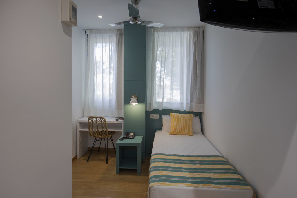 Hostal Bcn Port 5