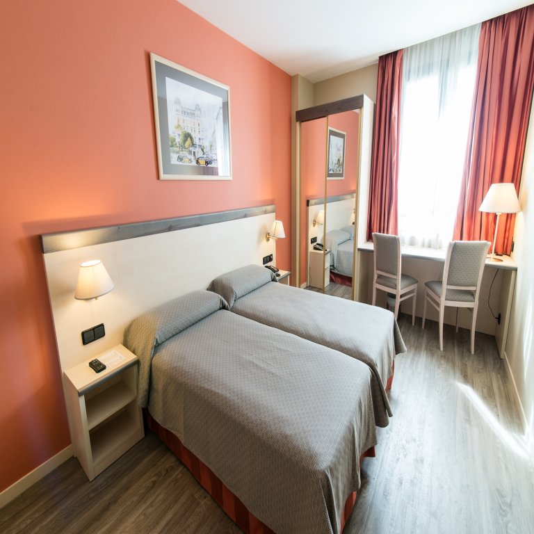 Sunotel Club Central 7