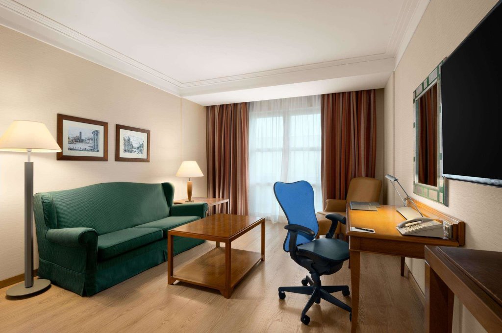 Hilton Rome Airport 12