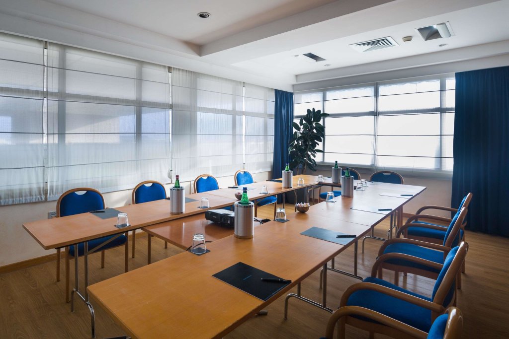 Hilton Rome Airport 18