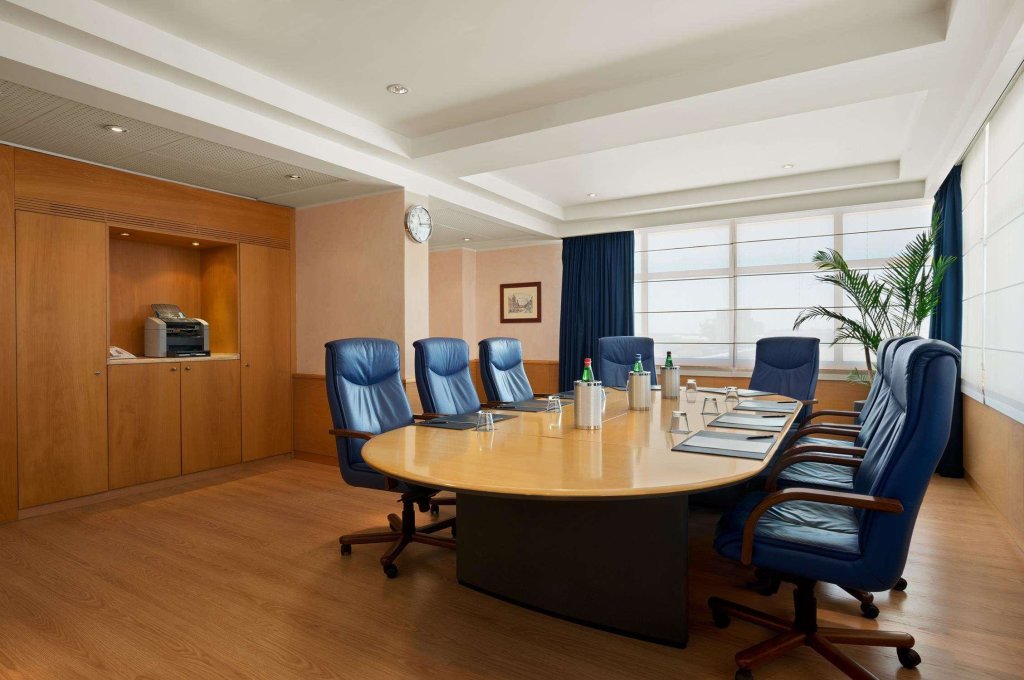 Hilton Rome Airport 20