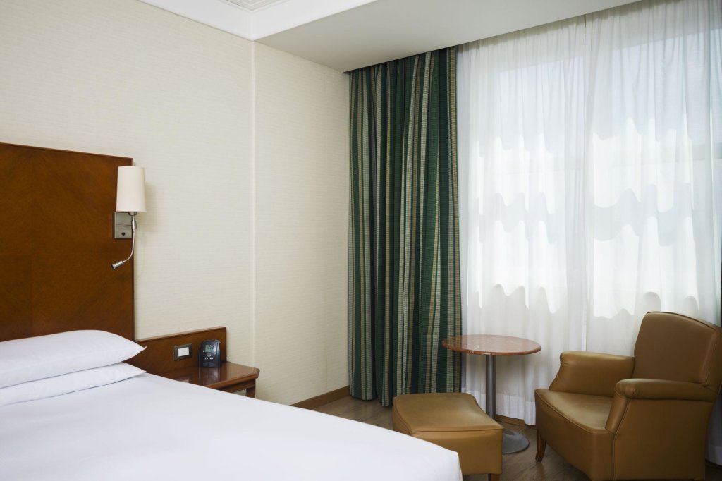 Hilton Rome Airport 9