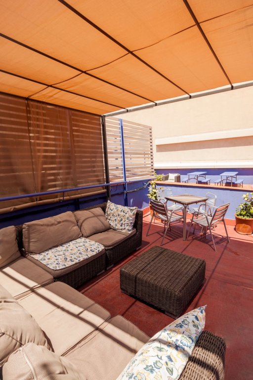 Ideal Youth Hostel 5