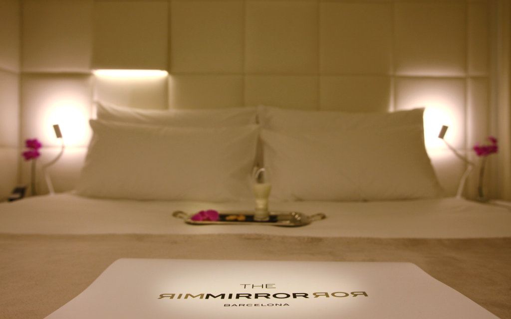 The Mirror Barcelona 13