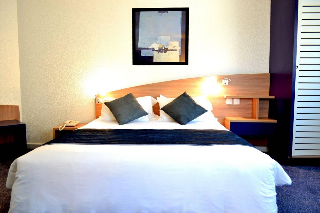 Art Hotel Paris Est 5