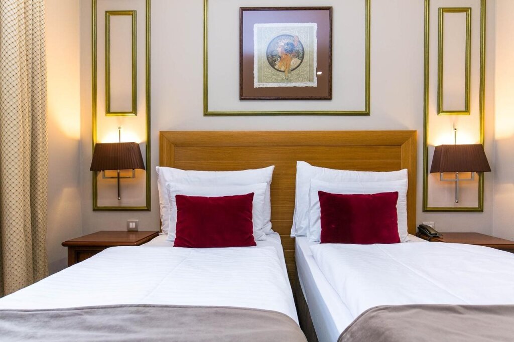 Myo Hotel Caruso 10