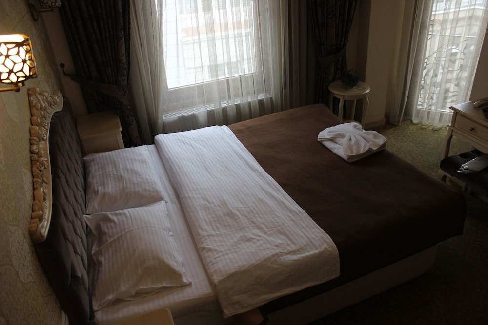 Tarihi Isparta Palas Otel 5
