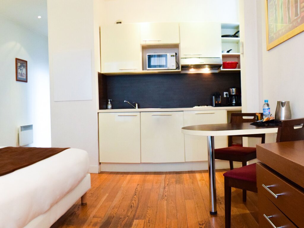 Residhotel Impérial Rennequin 23