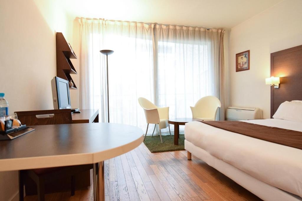 Residhotel Impérial Rennequin 8