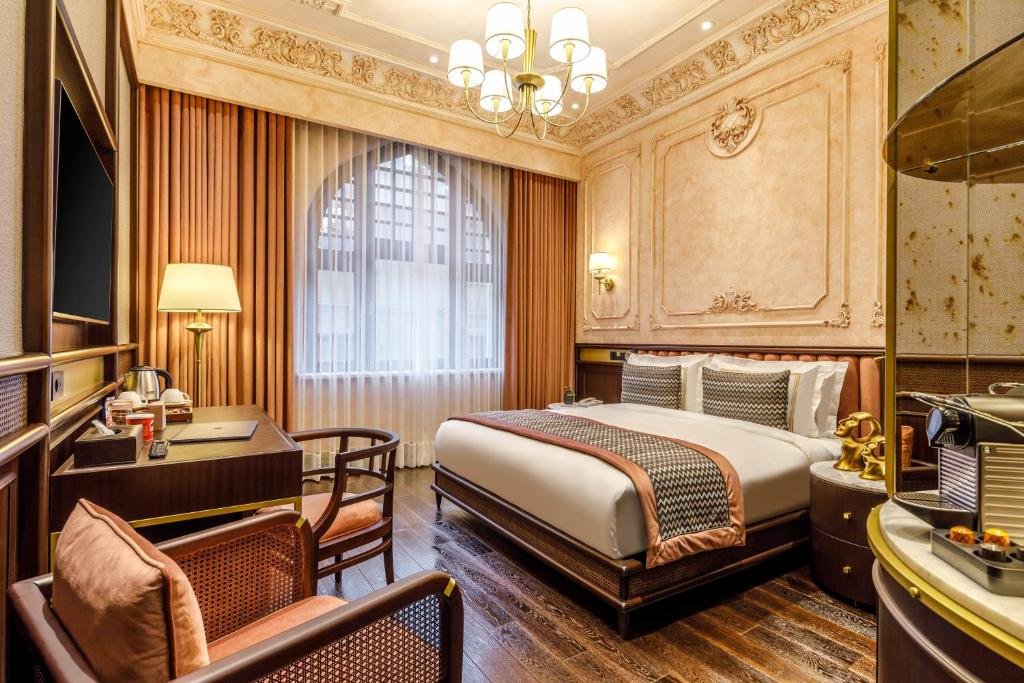 Cronton Design Hotel 1