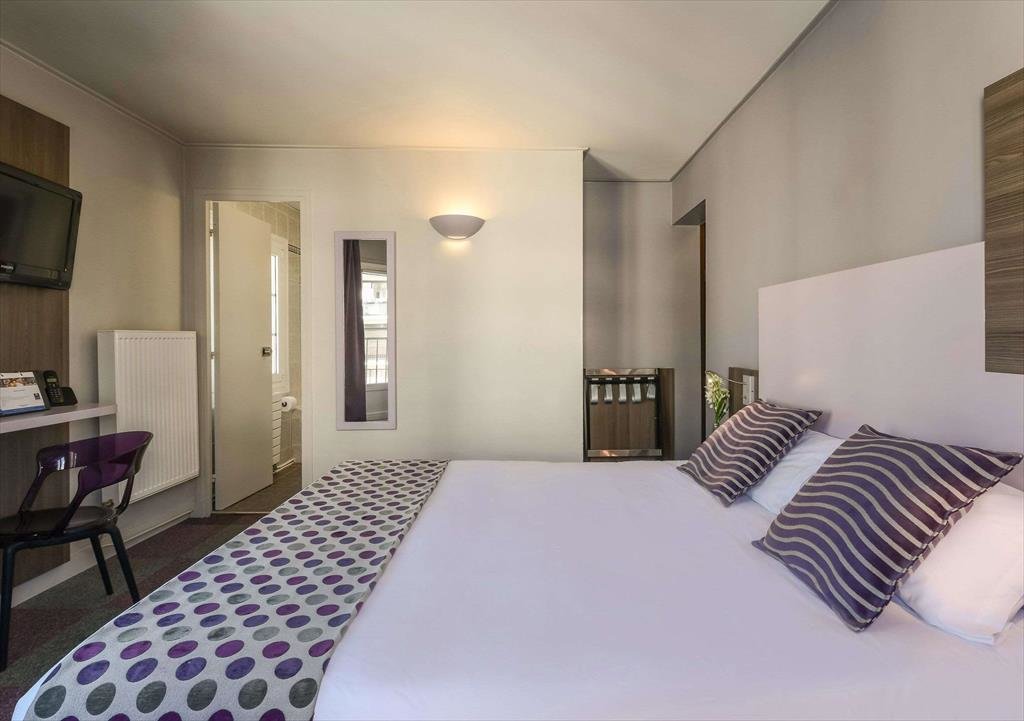 Comfort Hotel Nation Pere Lachaise Paris 11 13