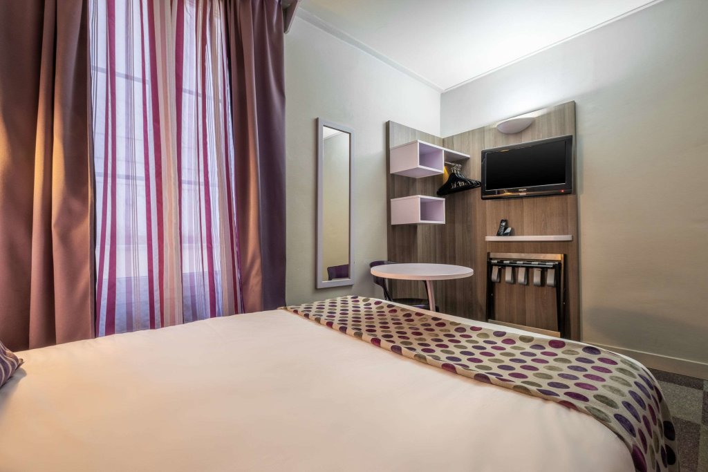 Comfort Hotel Nation Pere Lachaise Paris 11 23