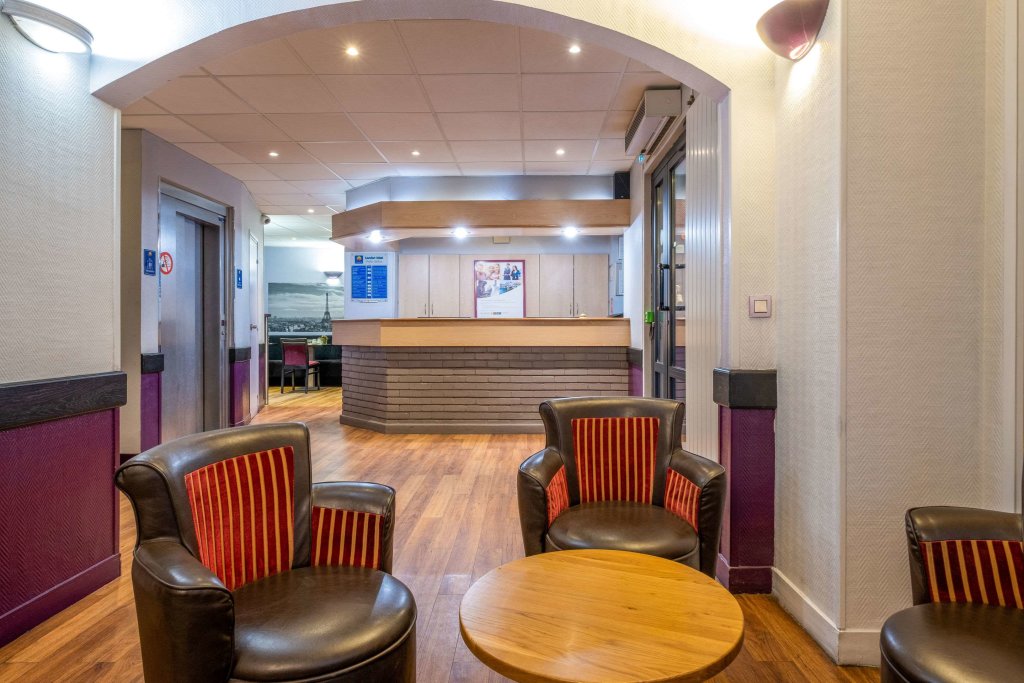 Comfort Hotel Nation Pere Lachaise Paris 11 24
