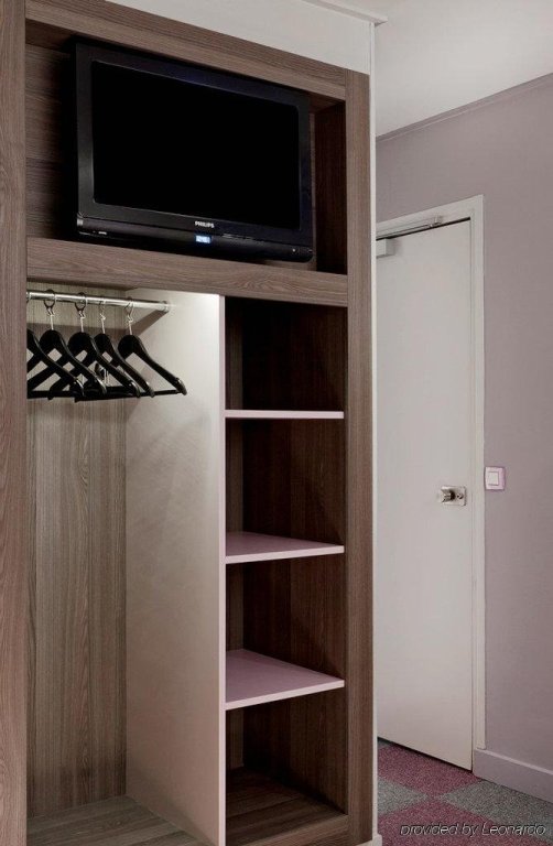 Comfort Hotel Nation Pere Lachaise Paris 11 3