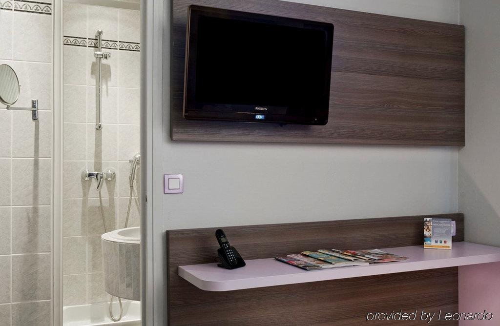 Comfort Hotel Nation Pere Lachaise Paris 11 4