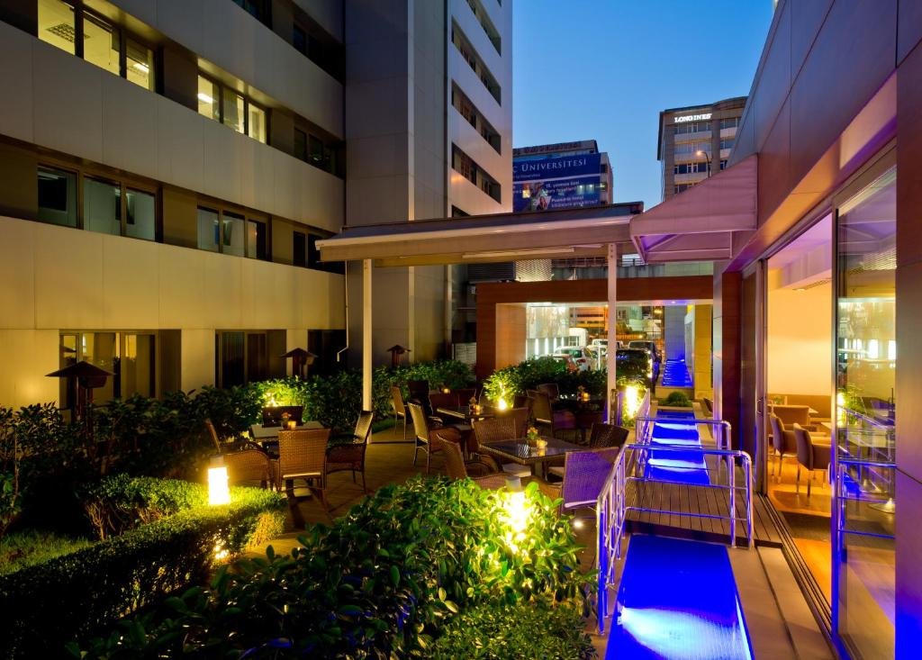 Divan Istanbul City 17