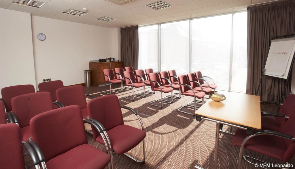Jurys Inn London Watford 18