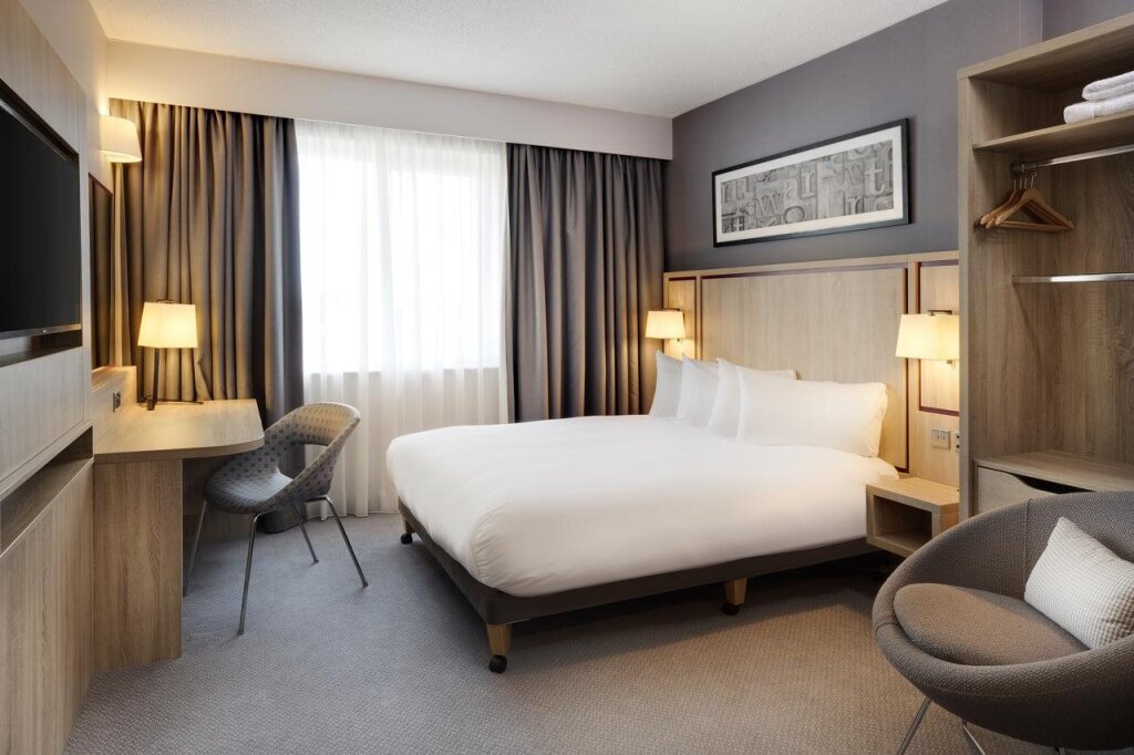 Jurys Inn London Watford 3