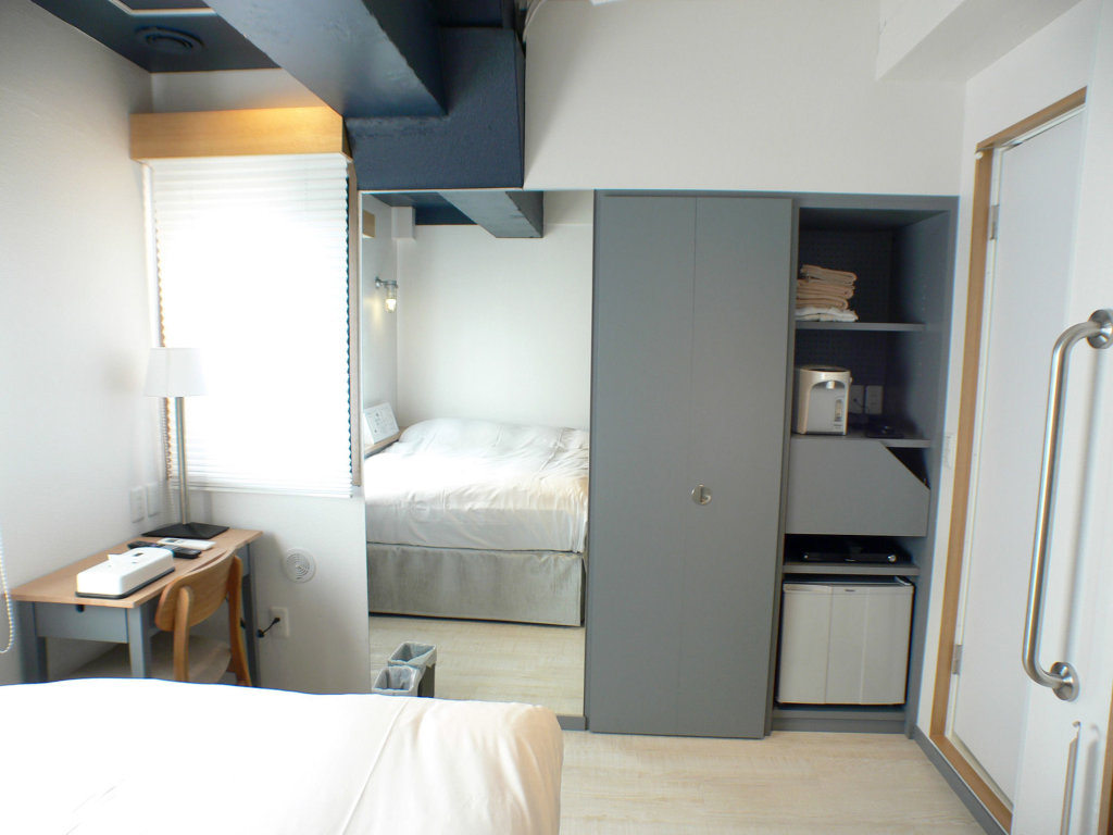 City Hotel N.U.T.S. 15