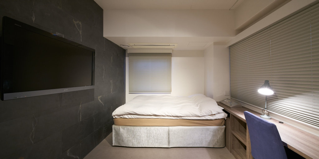 City Hotel N.U.T.S. 18