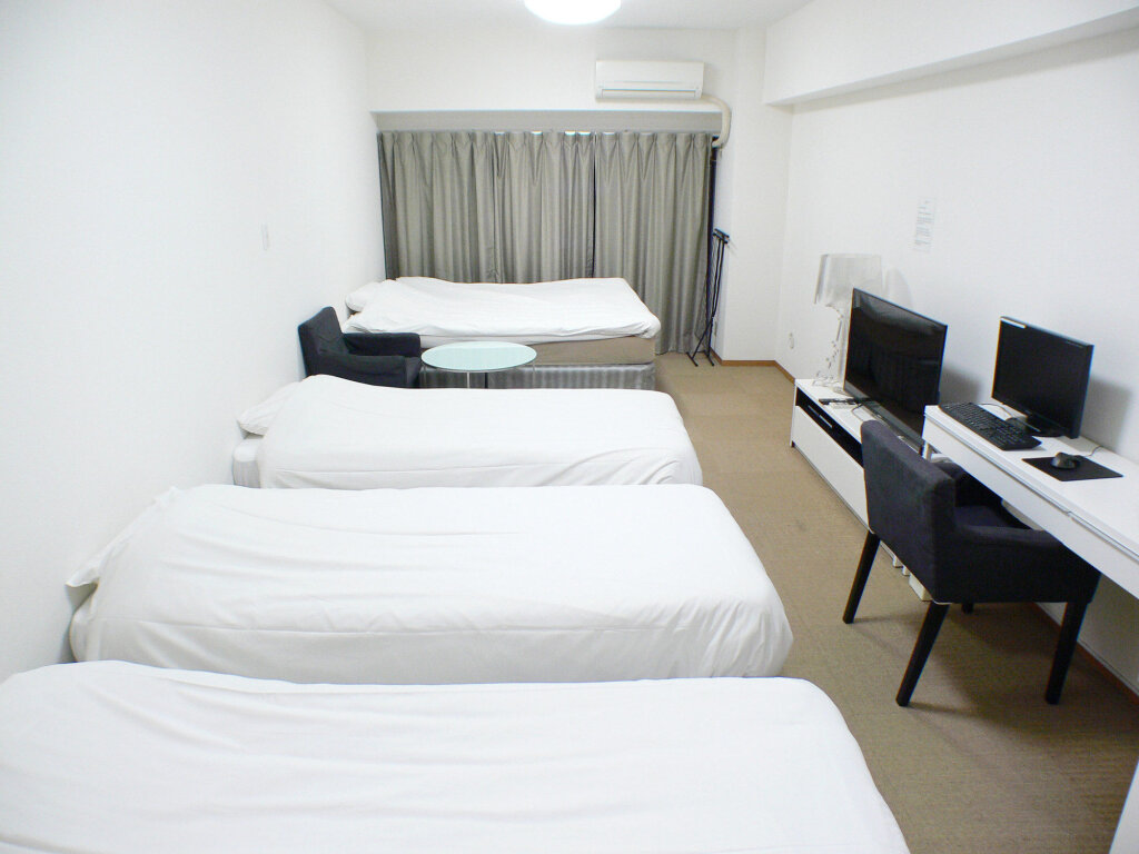 City Hotel N.U.T.S. 2