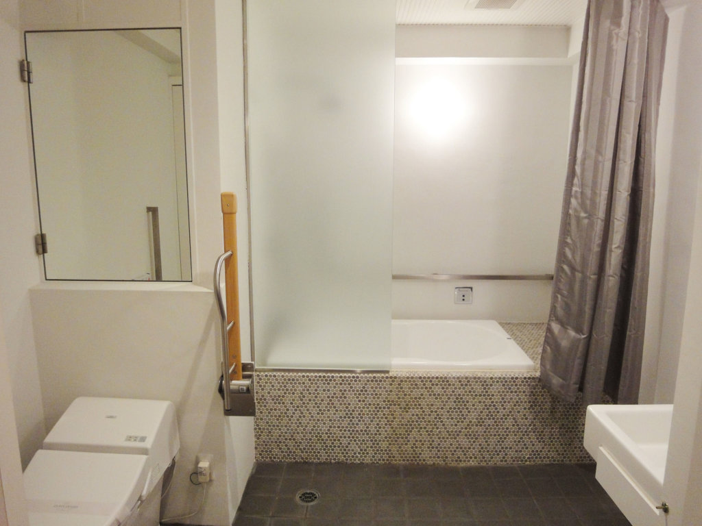 City Hotel N.U.T.S. 5