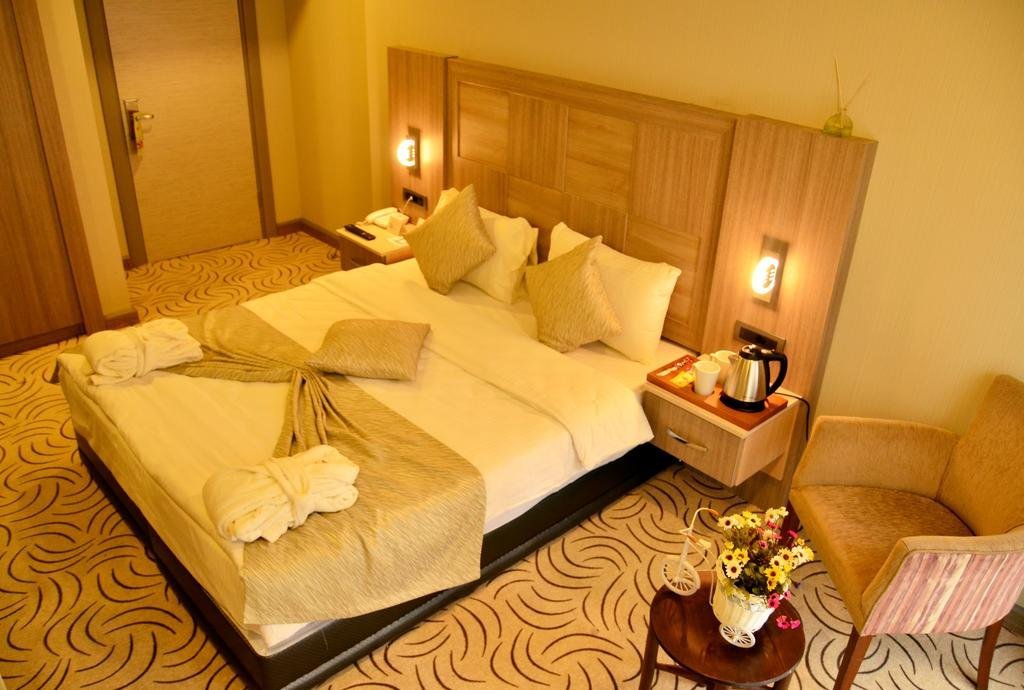 Orya Hotel 1