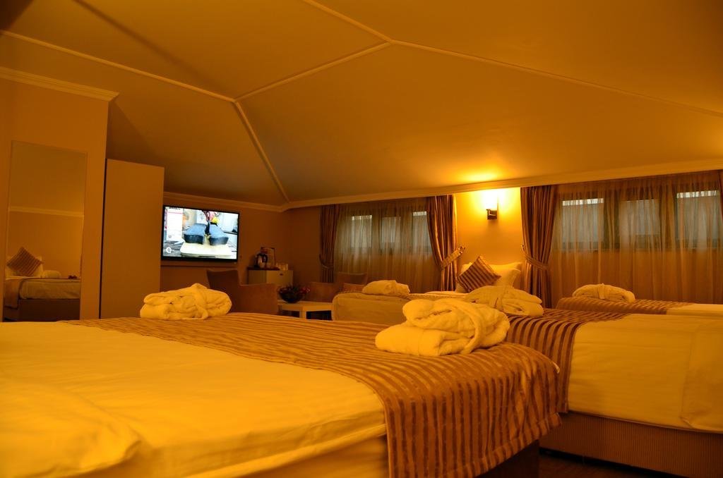 Orya Hotel 15
