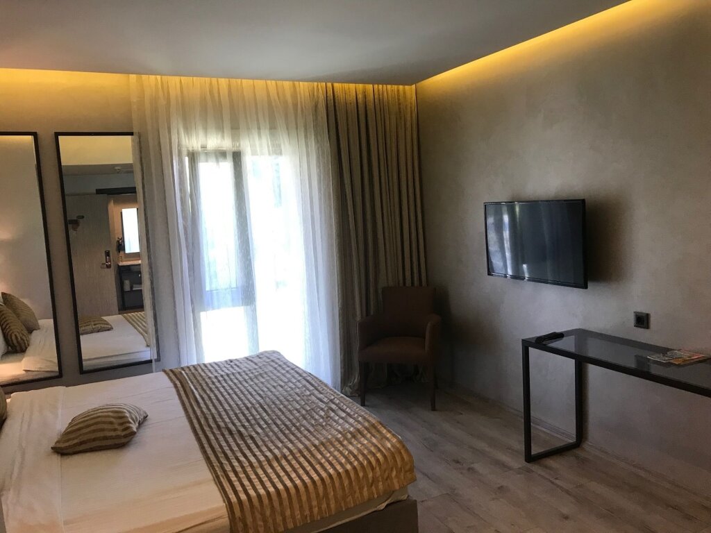 Orya Hotel 17