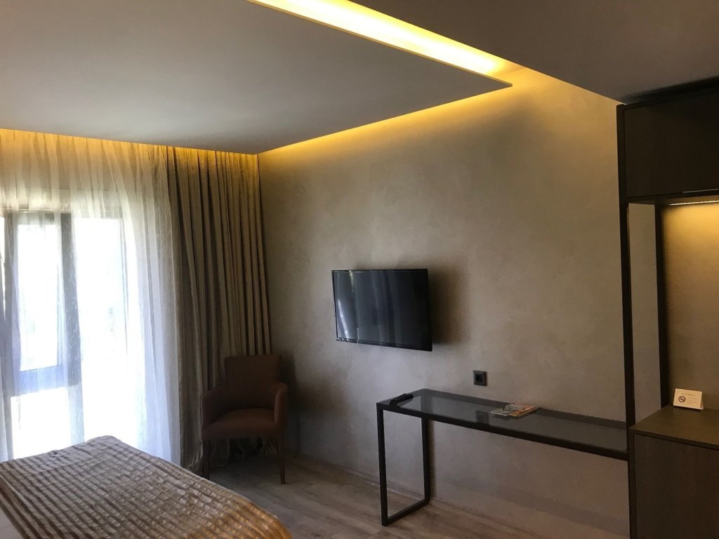 Orya Hotel 18
