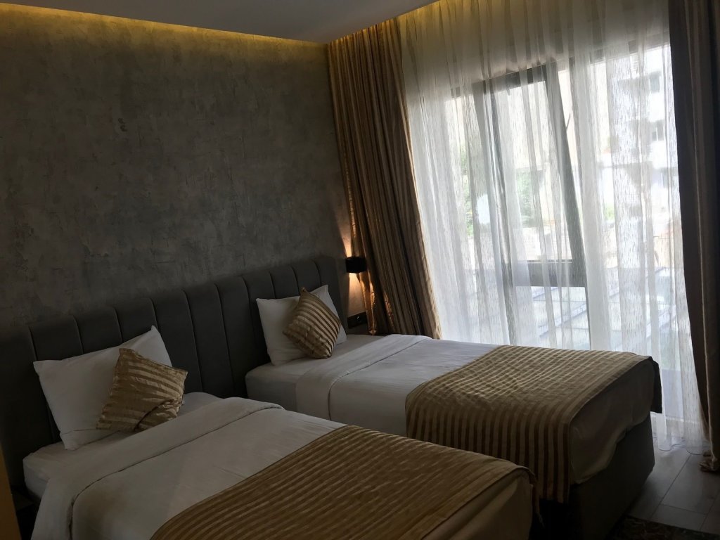 Orya Hotel 19