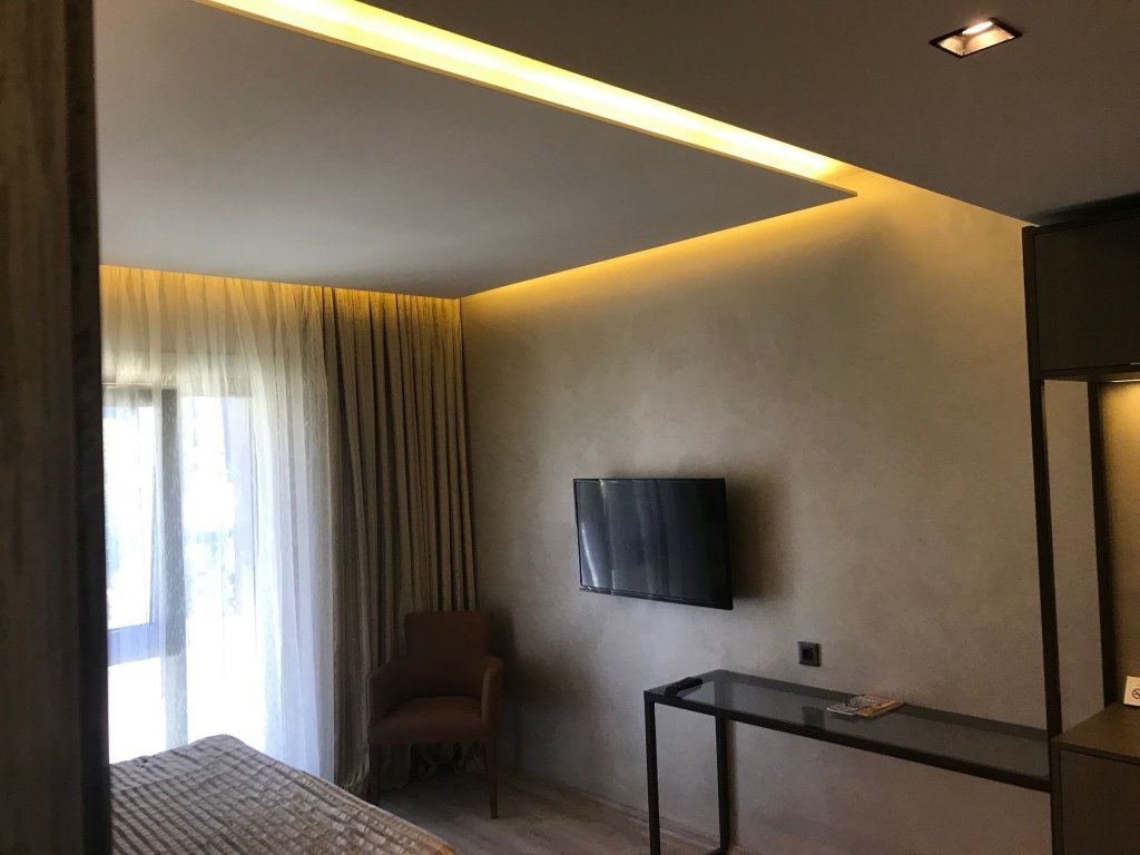 Orya Hotel 21