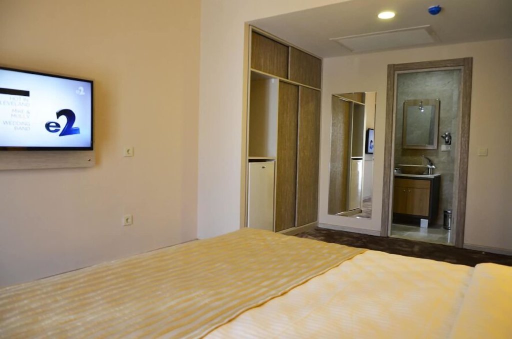 Orya Hotel 23