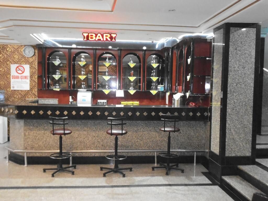 Grand Oral Hotel 20