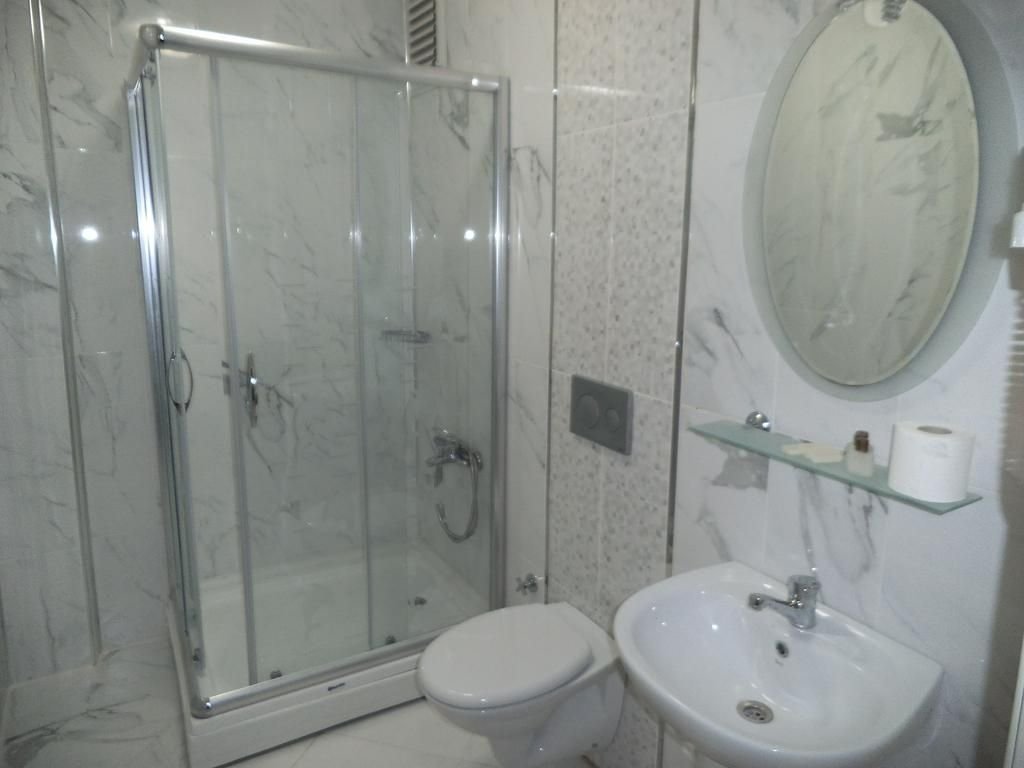 Grand Oral Hotel 21
