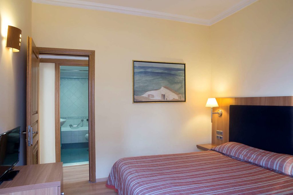 Ramada by Wyndham Attica Riviera 11