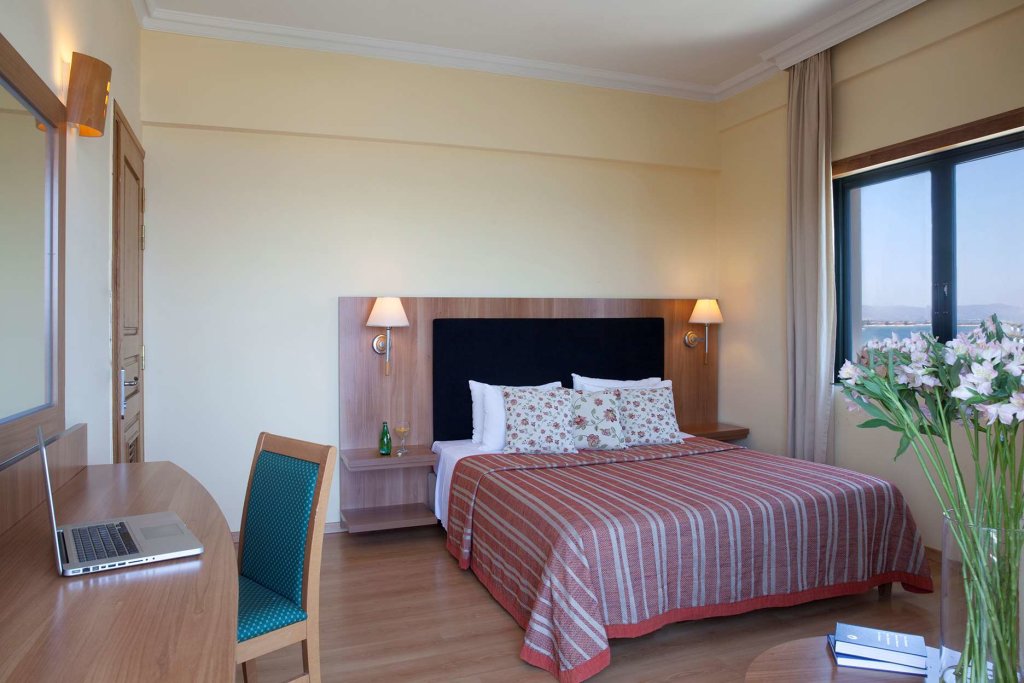 Ramada by Wyndham Attica Riviera 8