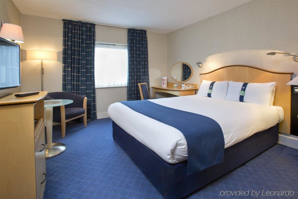 Holiday Inn London - Shepperton, an IHG Hotel 1
