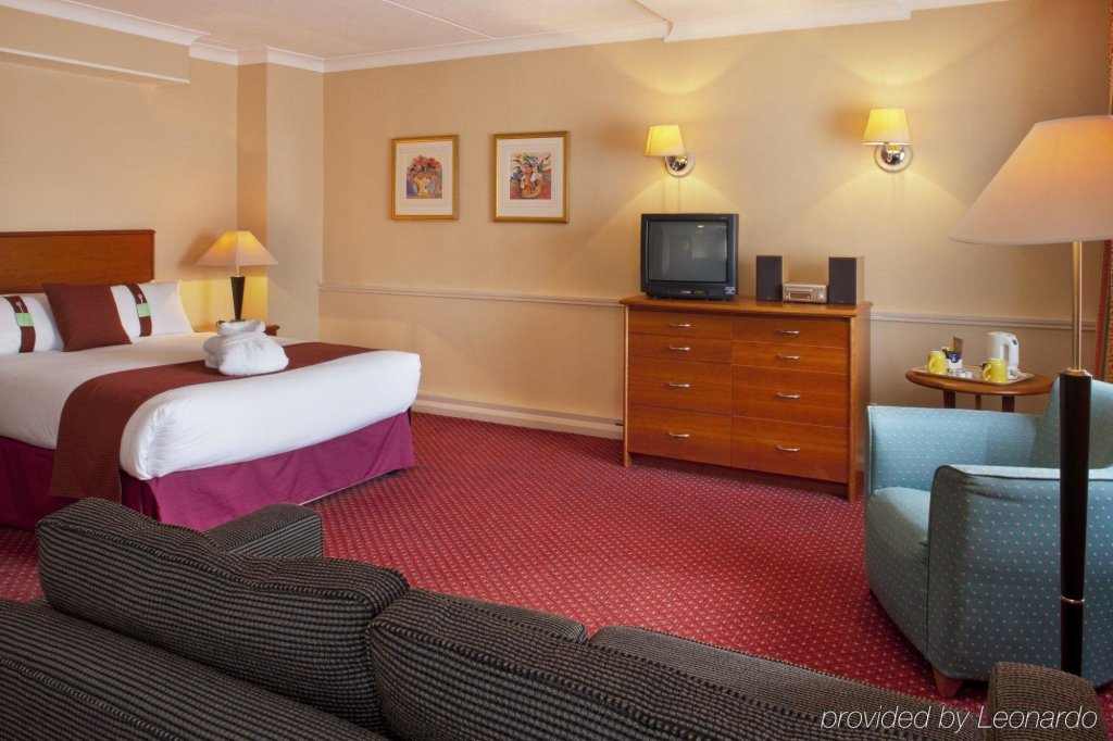 Holiday Inn London - Shepperton, an IHG Hotel 7